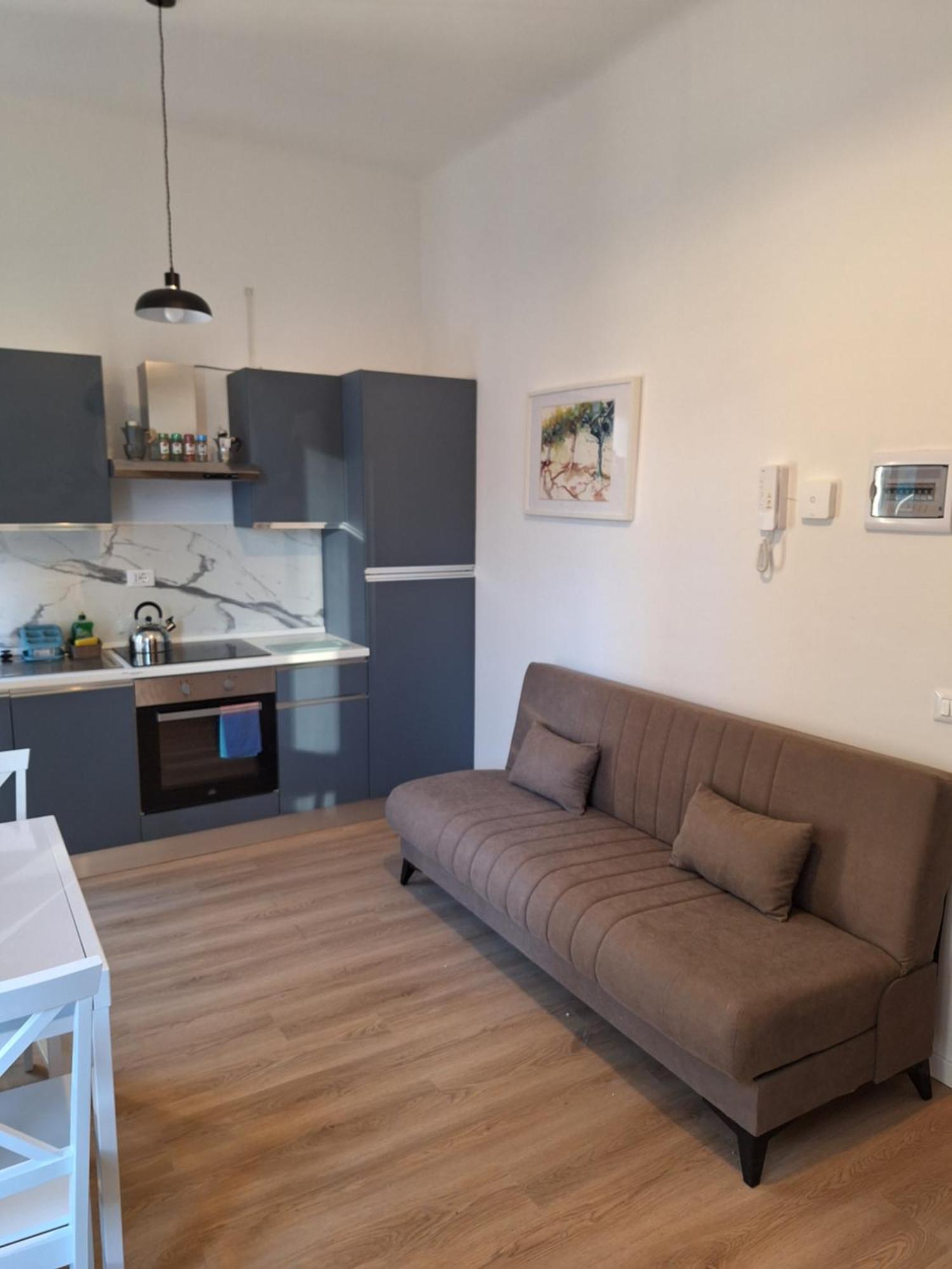 Just Min10 To Duomo Lejlighed Milano Eksteriør billede